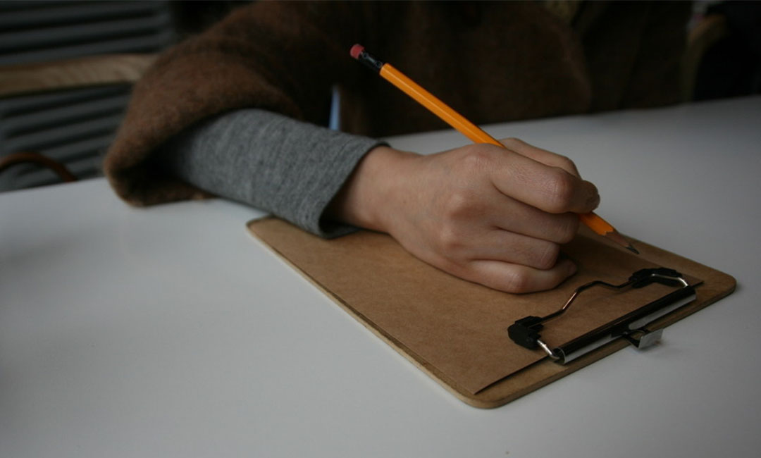 巫山群主家文章代写案例